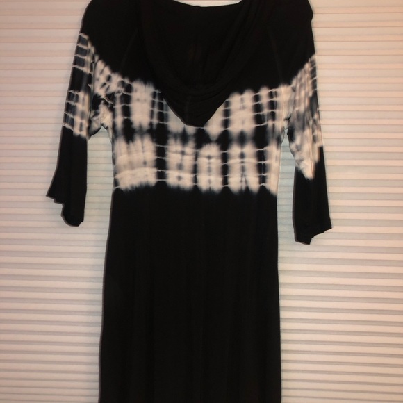 Kenneth Cole…Tie Dye Dress Coverup - Picture 2 of 3